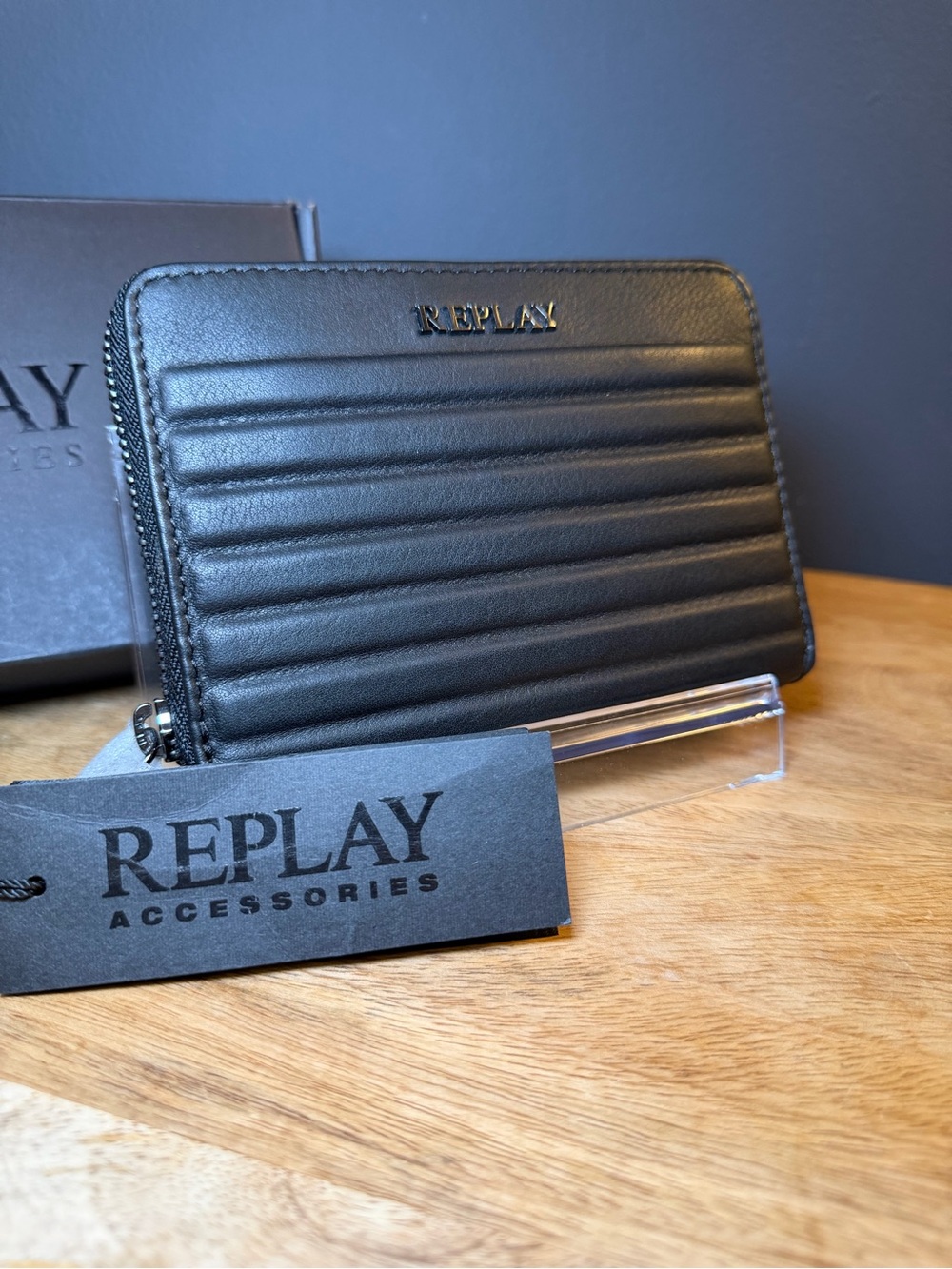 REPLAY Women’s Black Quilted Zip Around Wallet